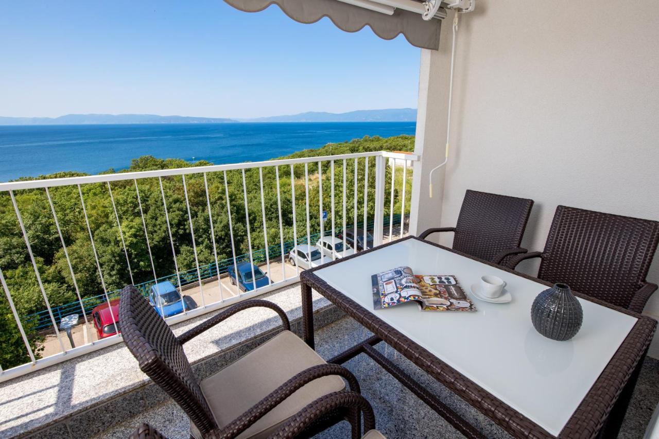 Apartment Kvarner View Кострена Экстерьер фото